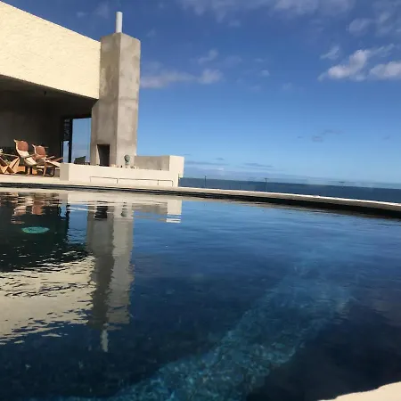 Homeforguest Exclusive Design 1080 M2, Oceanfront, 2 Swimming Pools *
