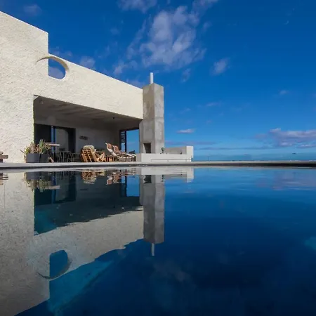 Homeforguest Exclusive Design 1080 M2, Oceanfront, 2 Swimming Pools 빌라