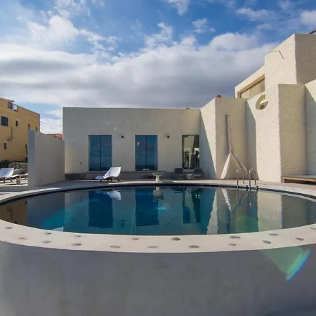 Homeforguest Exclusive Design 1080 M2, Oceanfront, 2 Swimming Pools 빌라 포리스 데 아보나