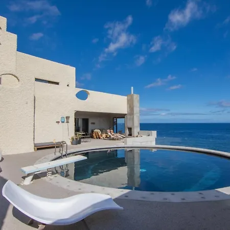 Homeforguest Exclusive Design 1080 M2, Oceanfront, 2 Swimming Pools 포리스 데 아보나