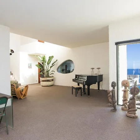 Homeforguest Exclusive Design 1080 M2, Oceanfront, 2 Swimming Pools 빌라