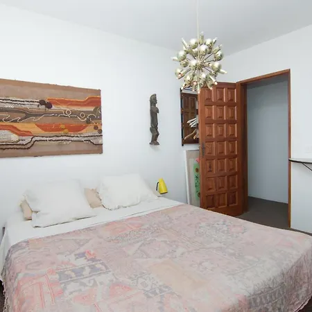 Villa Homeforguest Exclusive Design 1080 M2, Oceanfront, 2 Swimming Pools *